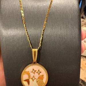 Gold Pendant Necklace with Star Design